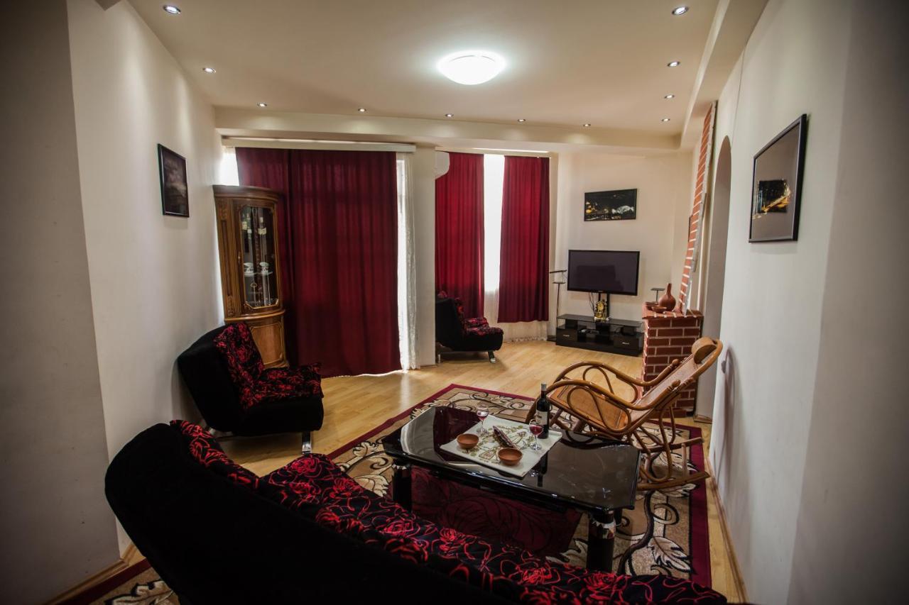 Sunny Apartments. Tbilisi. 300 Aragveli Exterior foto
